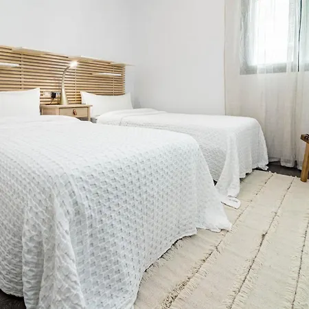 Eg- Modern In The Center Of Apartment